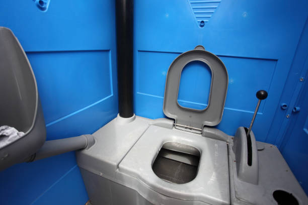 Portable bathroom rental in Center Hill, FL
